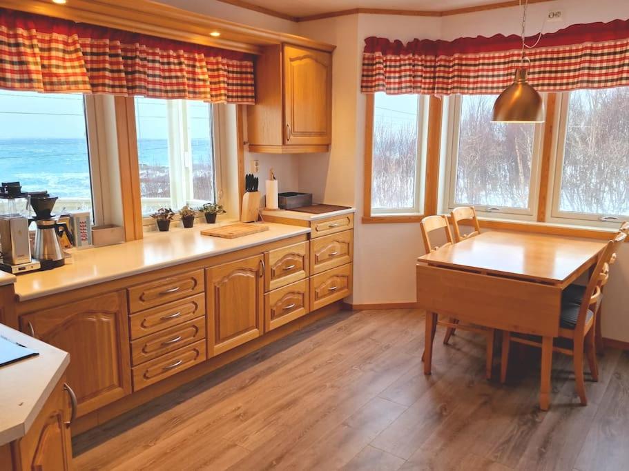 Lyngen home near adventurous Ski Hotspots photo 4