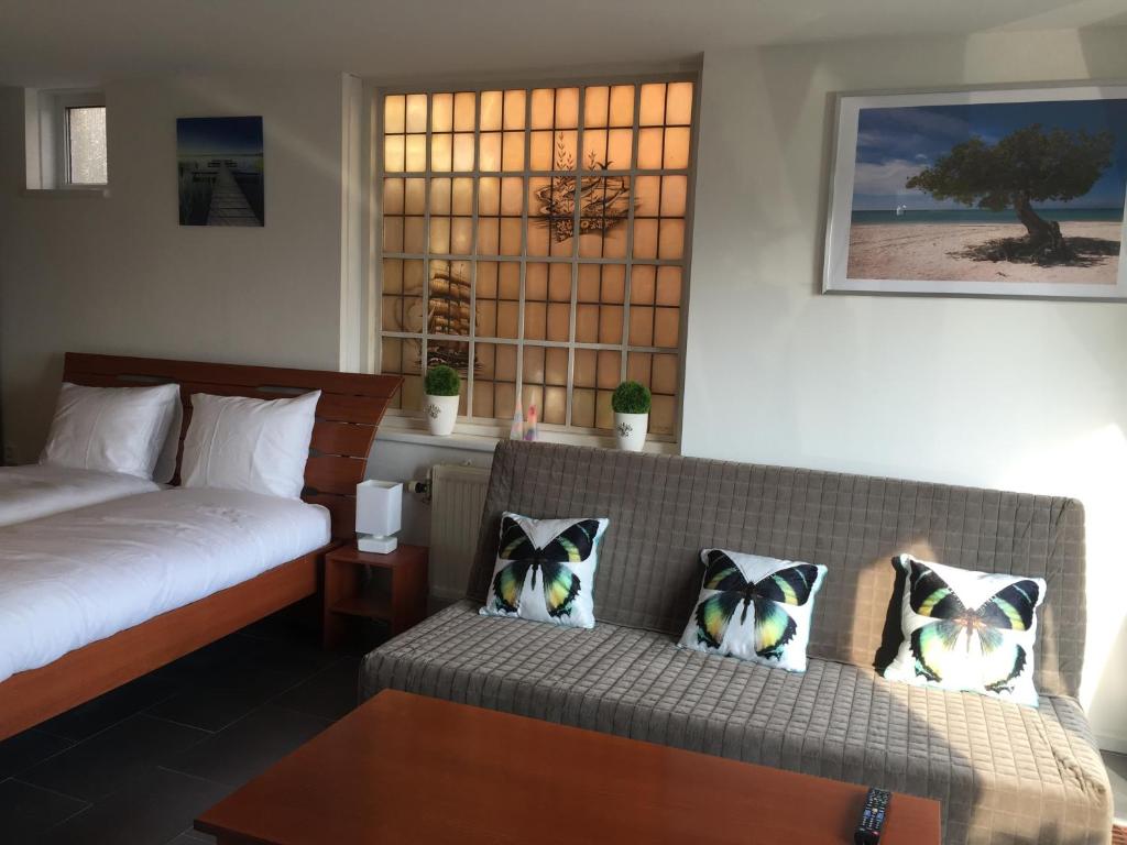 Семейный (Семейный номер), Budget Hotel De Witte Hoeck Amsterdam Wormerveer