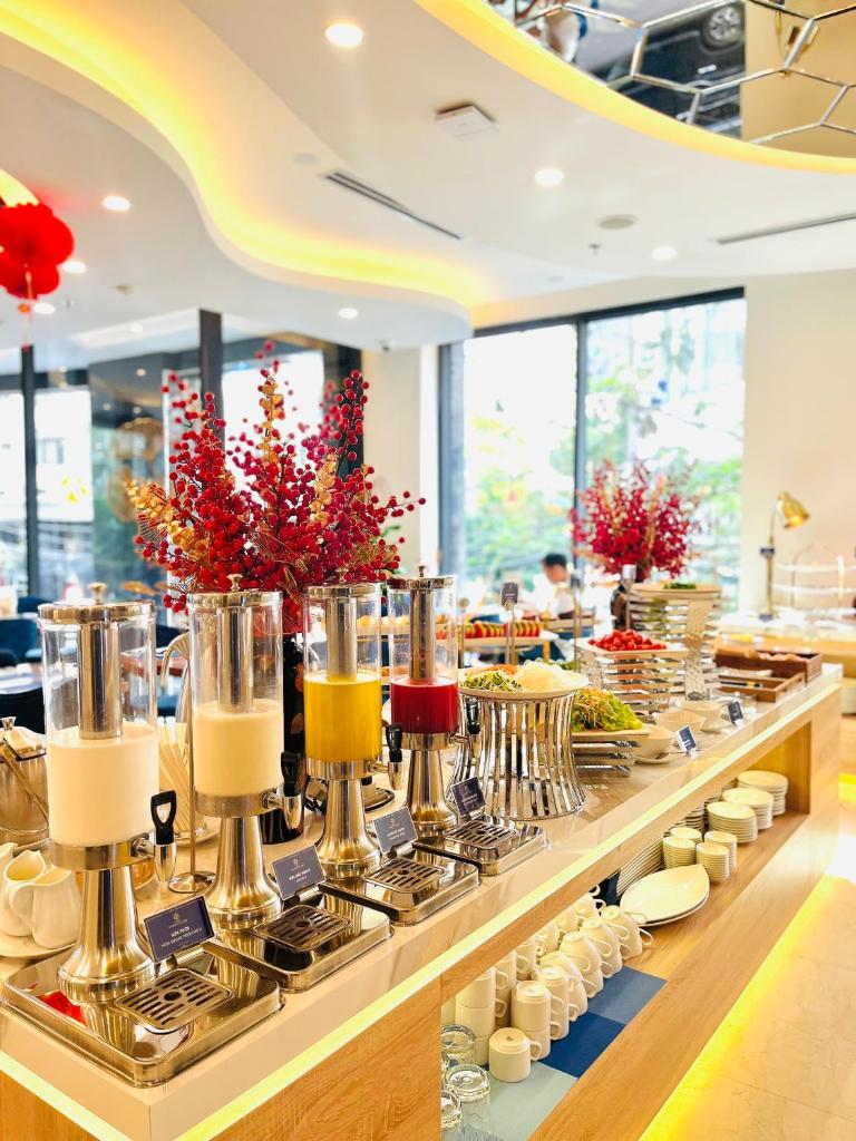 SANDALS ISLAND HOTEL