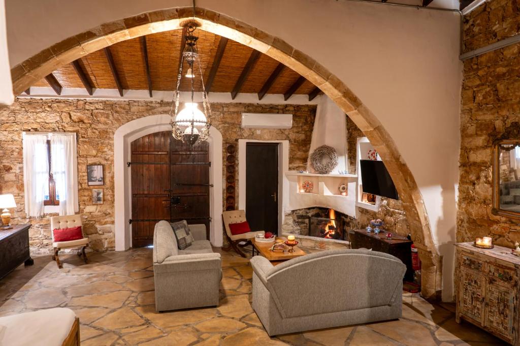 Oinoessa Traditional Boutique Guest Houses photo 3