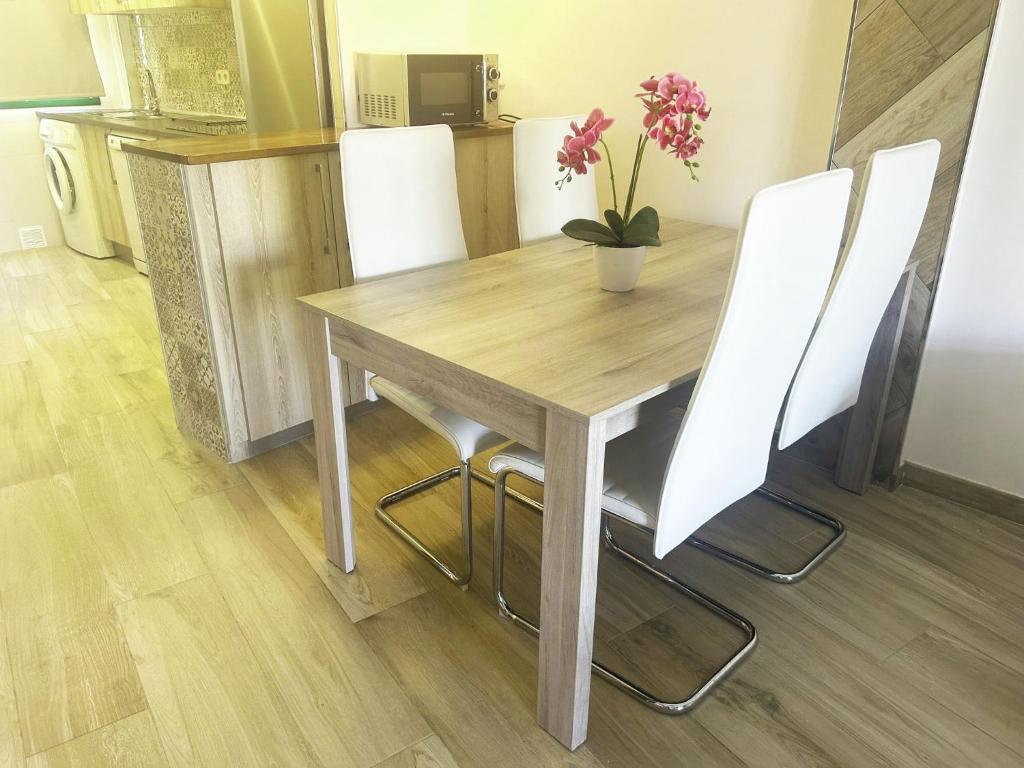 LIFE APARTMENTS EL PORTIL photo 3