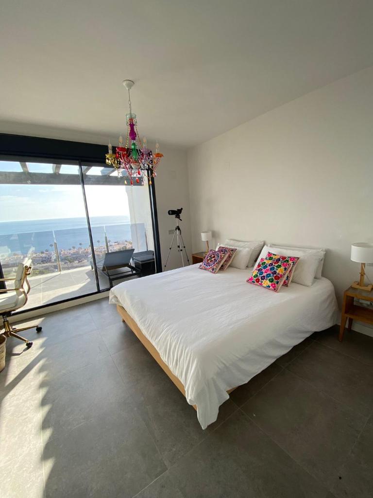 Luxury duplex with sea views - Blue Suite 303 photo 4