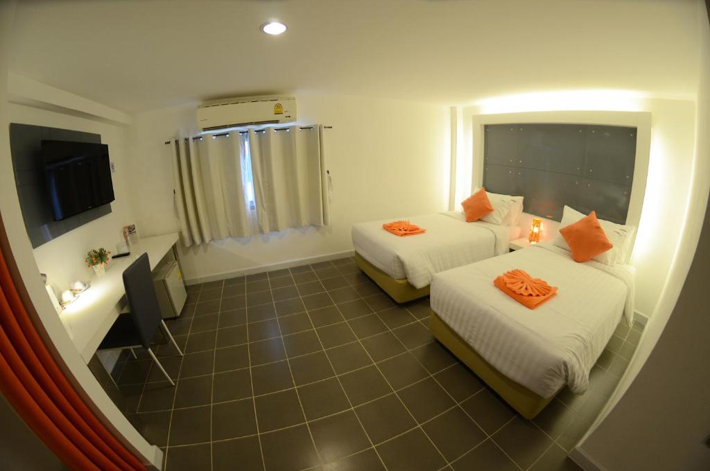 The Original Orange Hotel photo 4