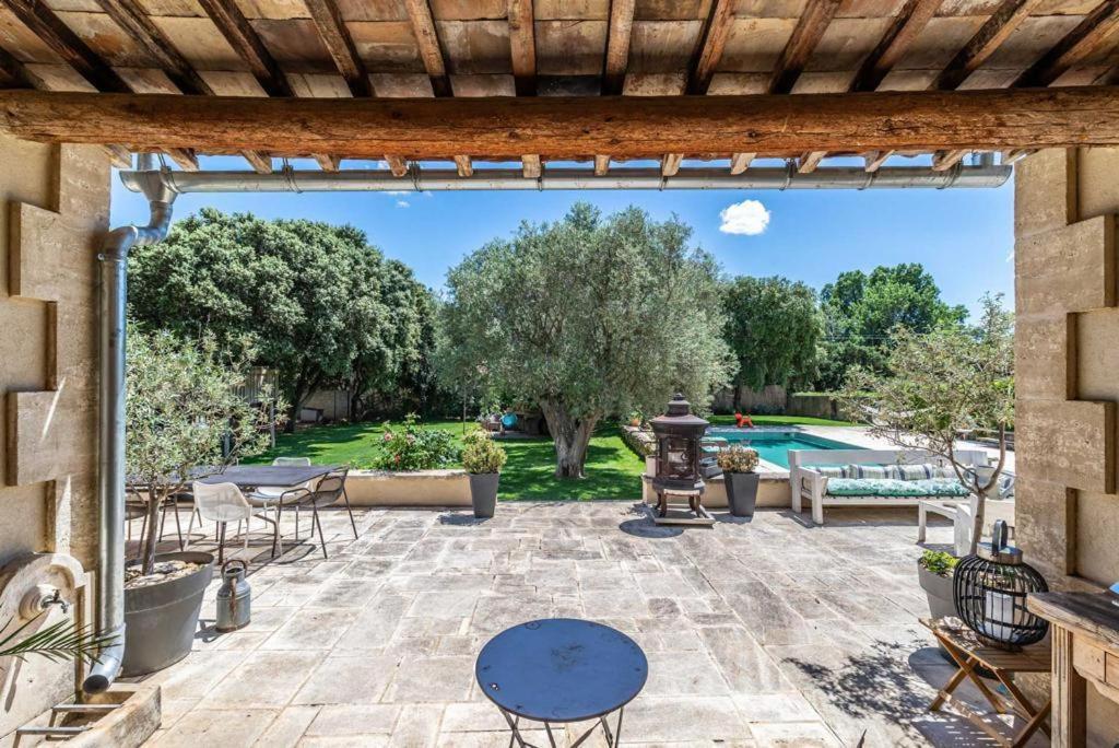 magnificent individual villa with heated swimming pool, in aureille, in the alpilles - 10 persons photo 4