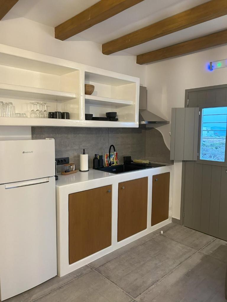 SOPHILIA SUITES photo 1