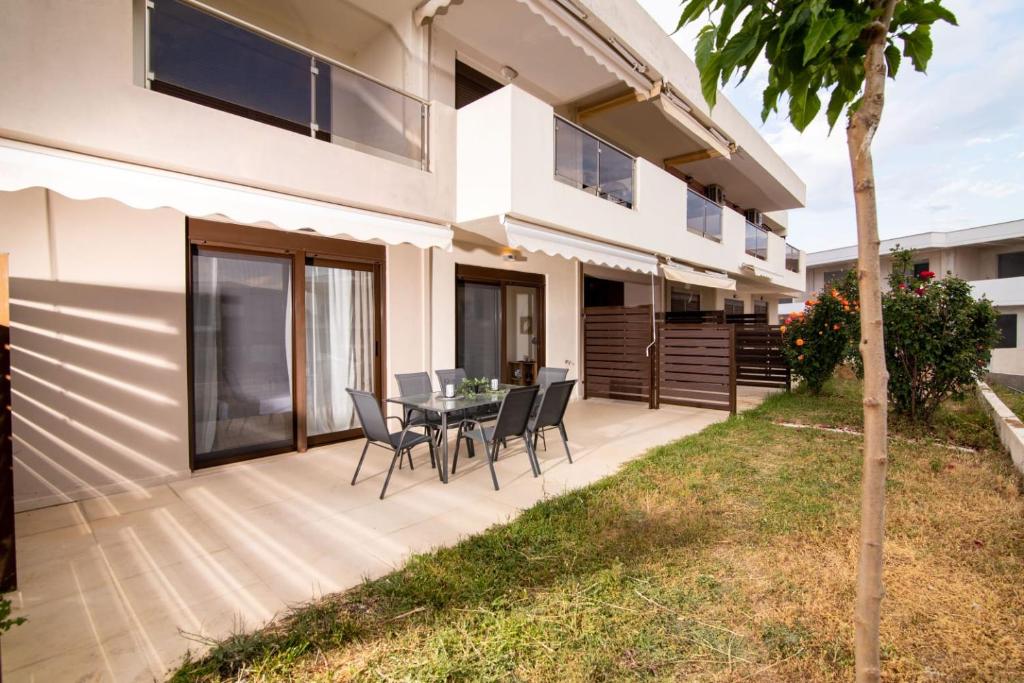 Harry Sea Side Family Apartment, Gerakini photo 2