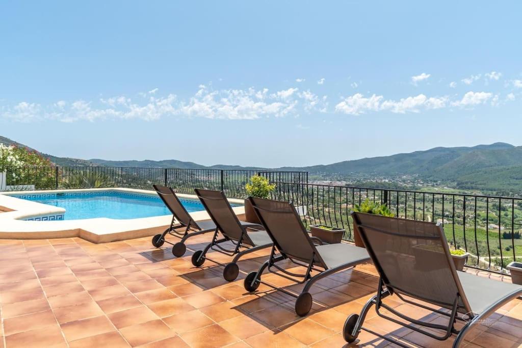 Casa Maurice - by Aldertons photo 2