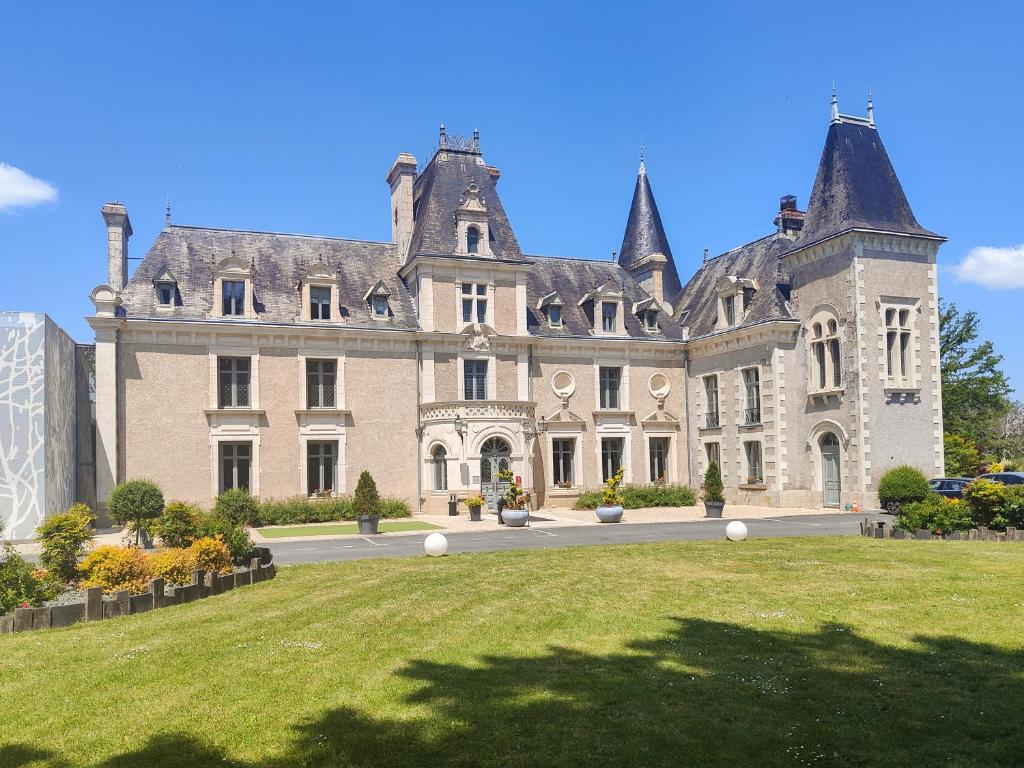 Hotel Château de la Barbinière photo 1
