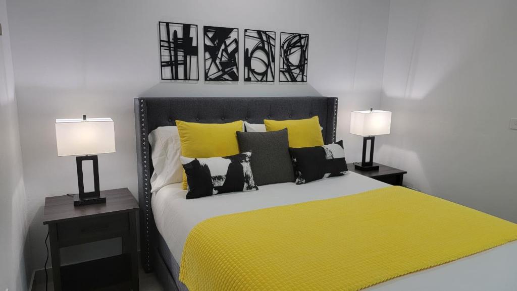 The Yellow Spot photo 3