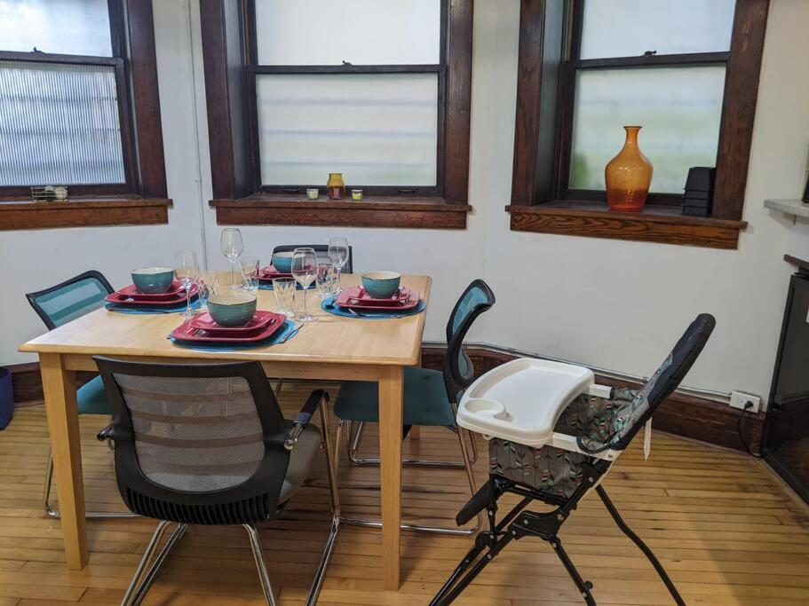 2 Bedroom Family & Pet Friendly Character Building photo 3