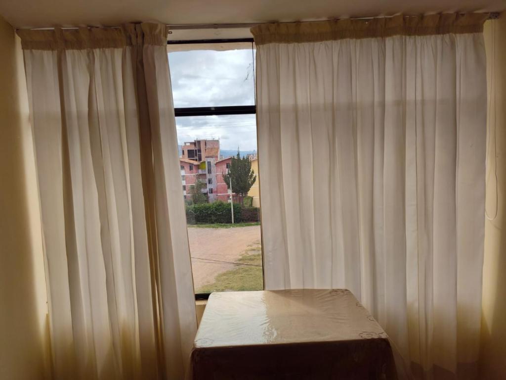 Habitación Confortable frente al Hospital Regional Ramiro Priale photo 2