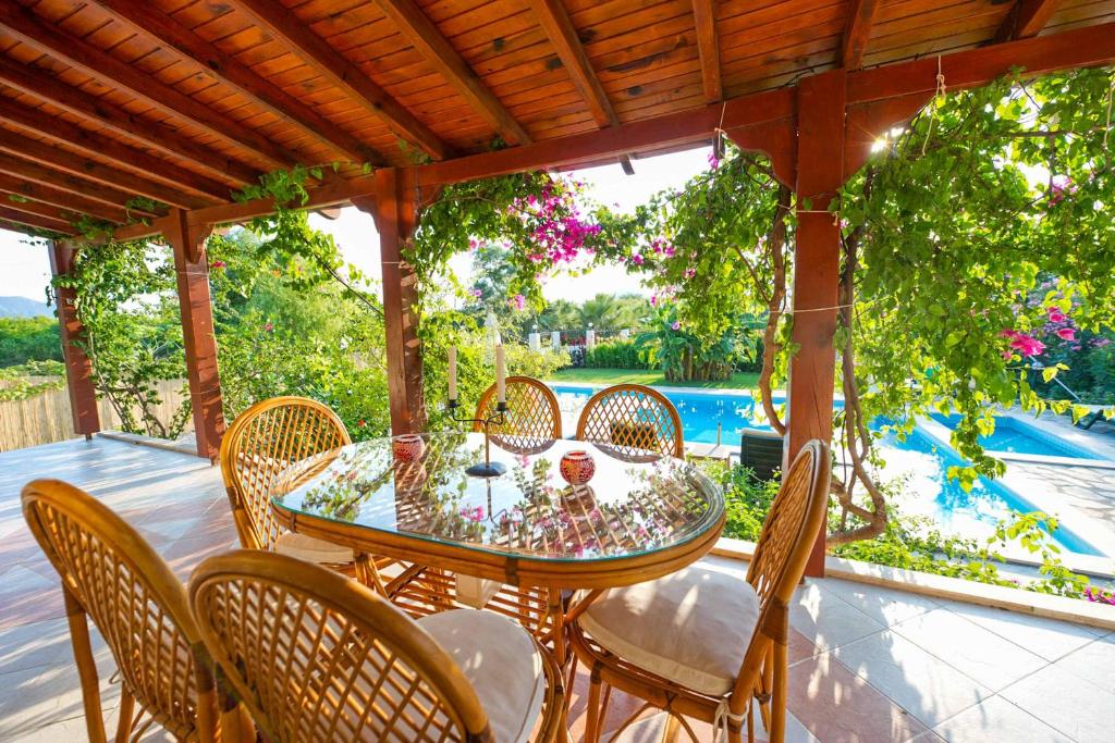 Villa DLouca photo 2