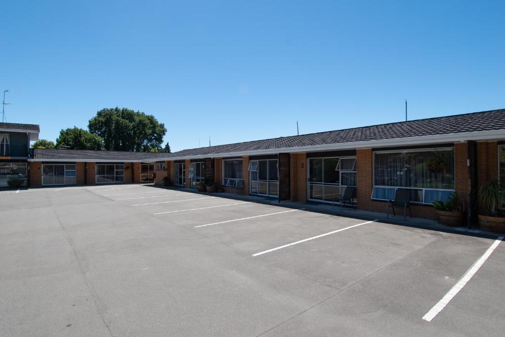 Middle Park Motel photo 2