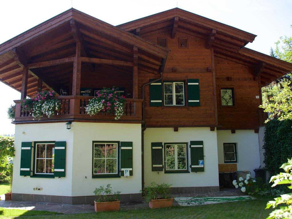 Exclusive holiday apartment with panoramic views & sauna photo 2