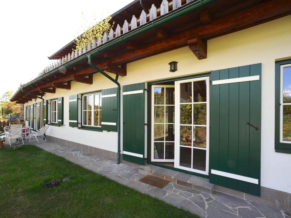 Exclusive holiday apartment with panoramic views & sauna