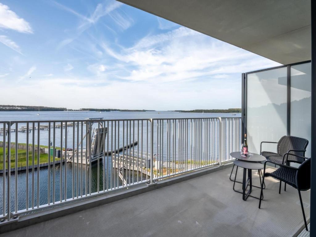 Spacious waterfront apartment