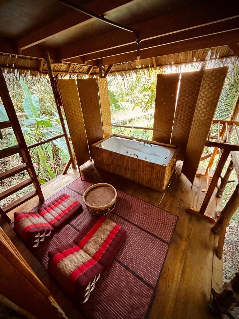 Khao Sok Paradise Resort photo 3