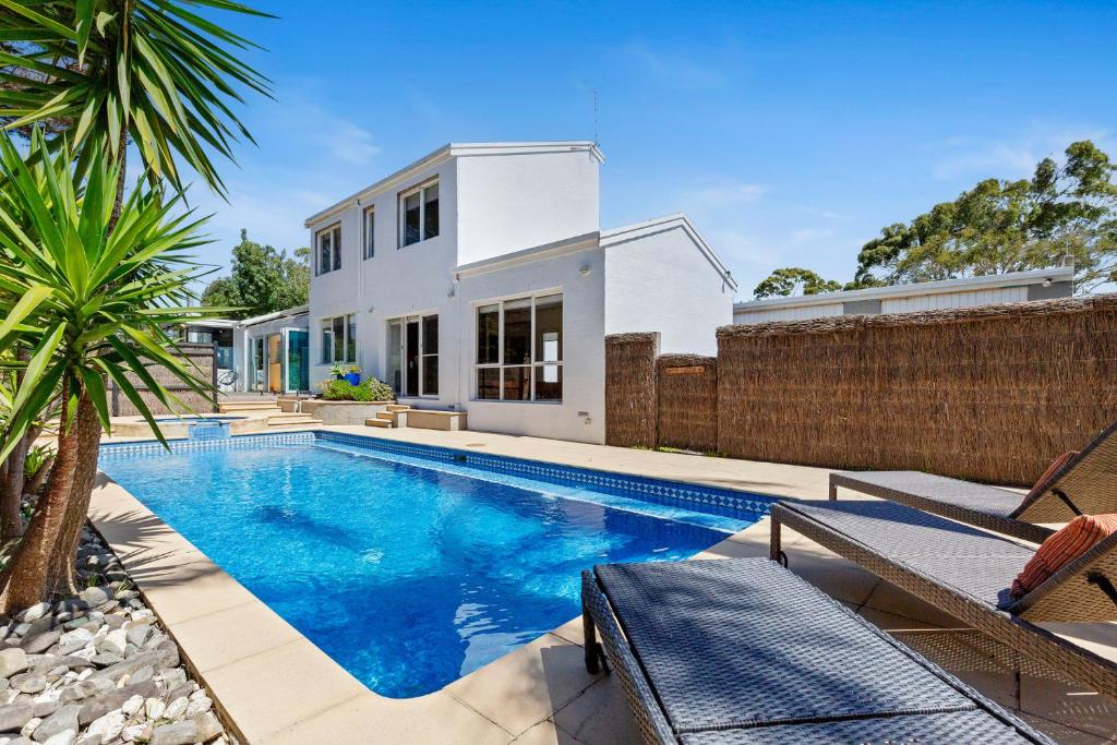 Baía Casa – Mornington Peninsula Accommodation with Private Beach Box photo 2