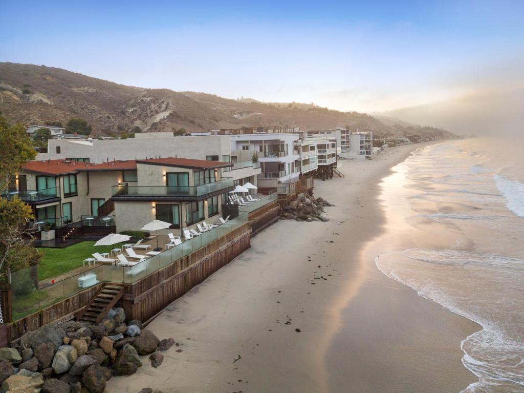Malibu Sand Carbon Beach Suites image