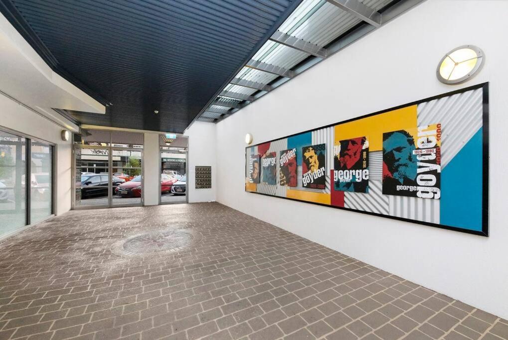 Artistic City Escape with Balcony and Parking photo 1