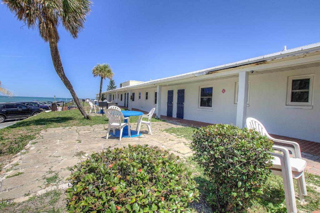 Daytona Beach Suites