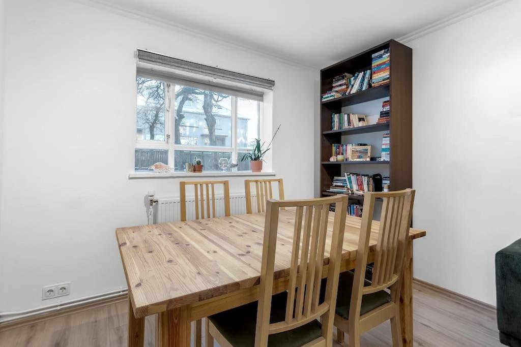 Bright 1BR Apartment in Reykjavík photo 3