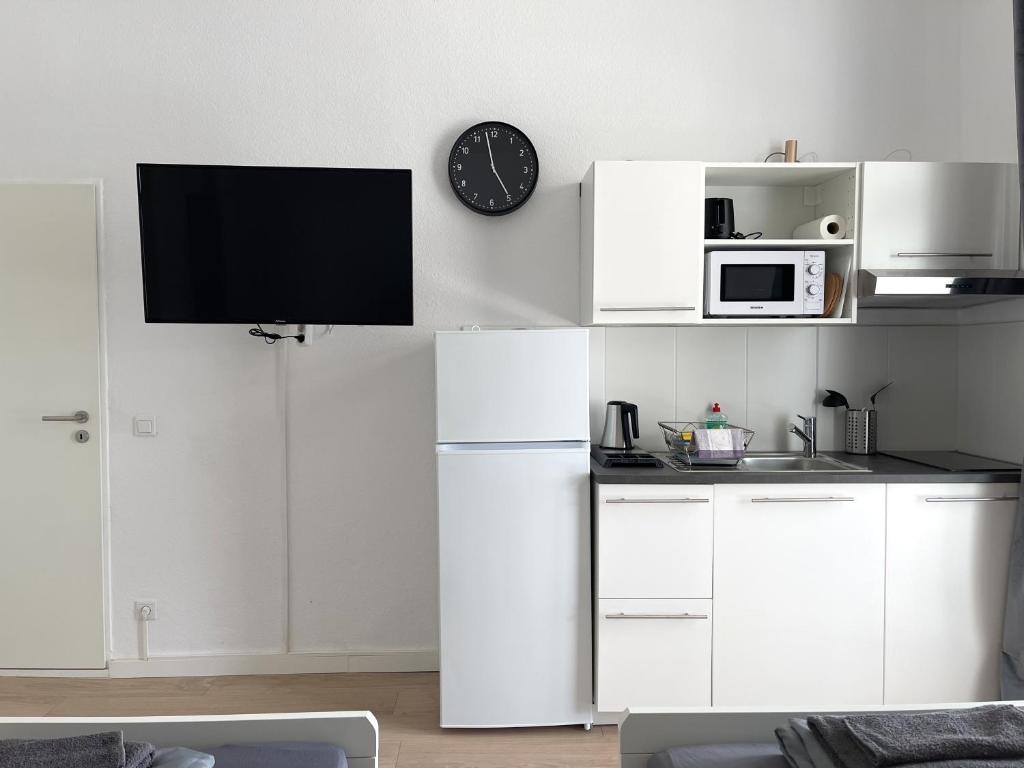 Zentrale Zweibettzimmer für Monteure I home2share photo 3