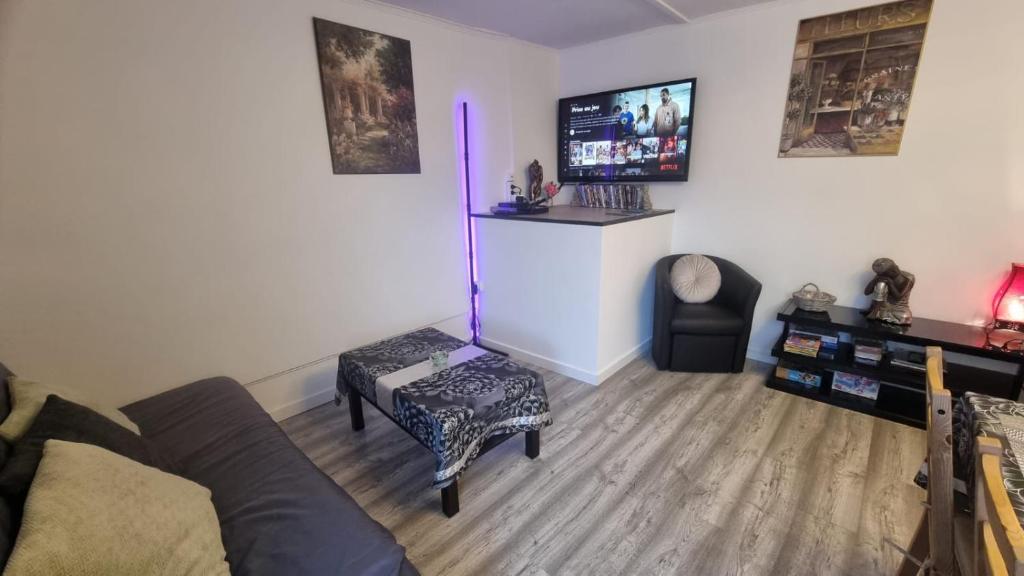 Appartement Rethel - Netflix - Marc & cécile photo 1