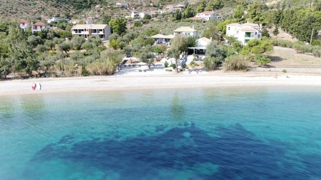 ILYA SUITES BY THE SEA photo 3