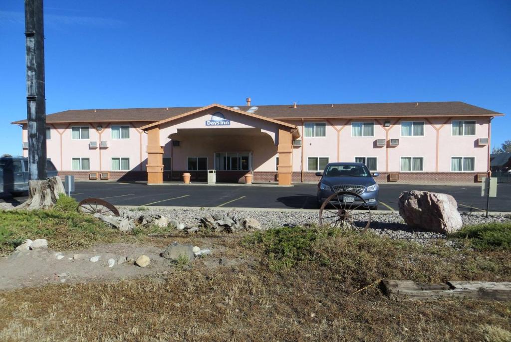 Days Inn by Wyndham Alamosa photo 3