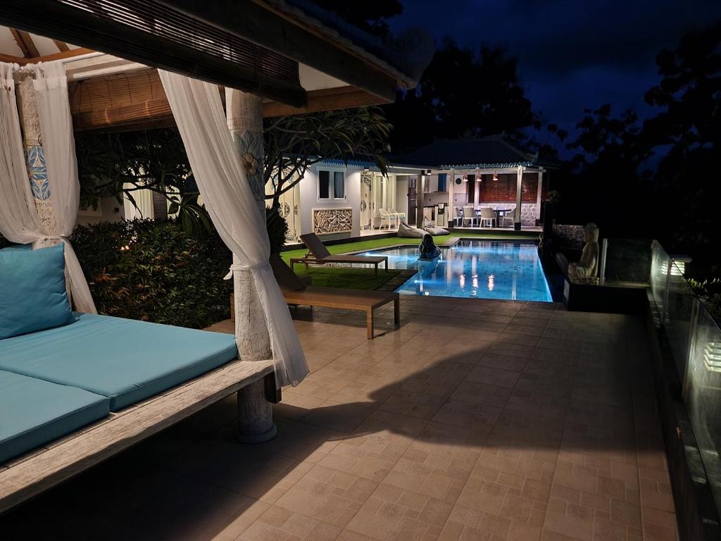 The Kayu Manis Villa photo 2