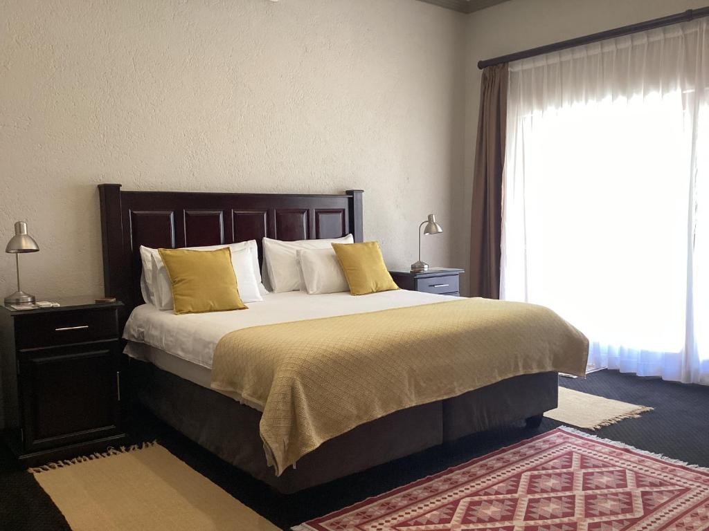 Hill Top Villa - Private Room photo 1