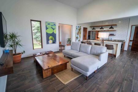 Cheerful 2 bedroom Villa with Pool photo 1