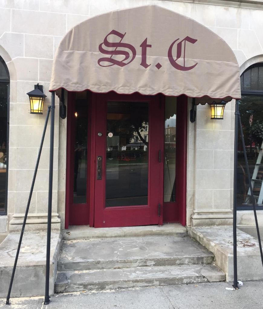 St Charles Hotel Downtown Hudson photo 1