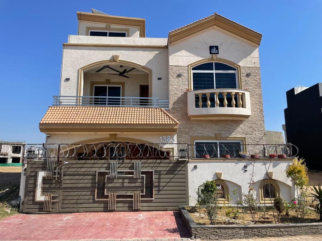 BAHRIA HOLLIDAY HOME photo 1
