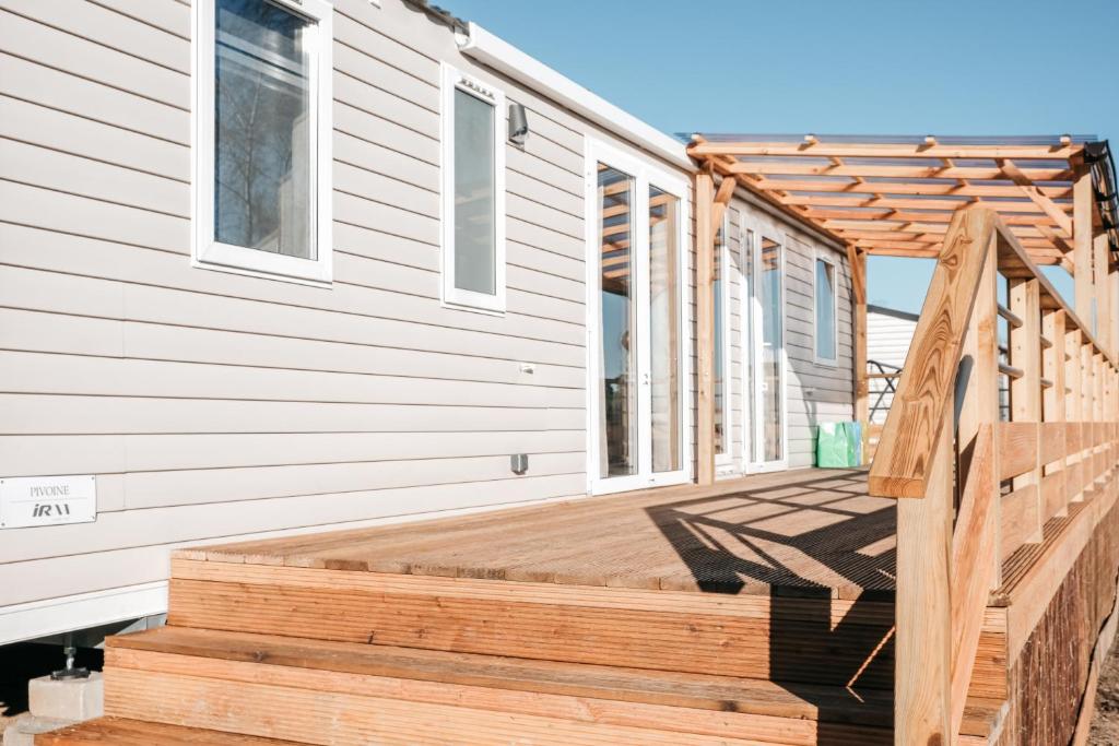 Pivoine Camping Belle-Vue 2000