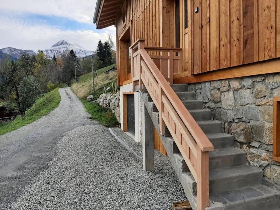 Chalet 3 chambres, 11 personnes près du domaine skiable, parking gratuit, Chez Pépé à Saint-Gervais photo 4