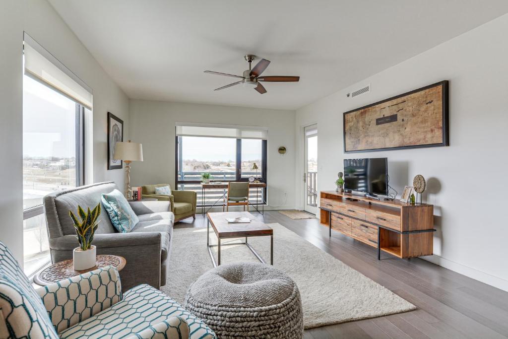 Modern Springfield Apartment about 7 Mi to Downtown! photo 3