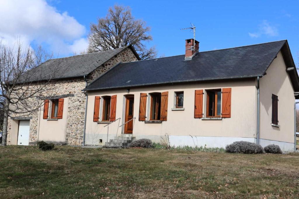 Gîte de France à Chamberet 3 épis - Gîte de France 4 personnes 374