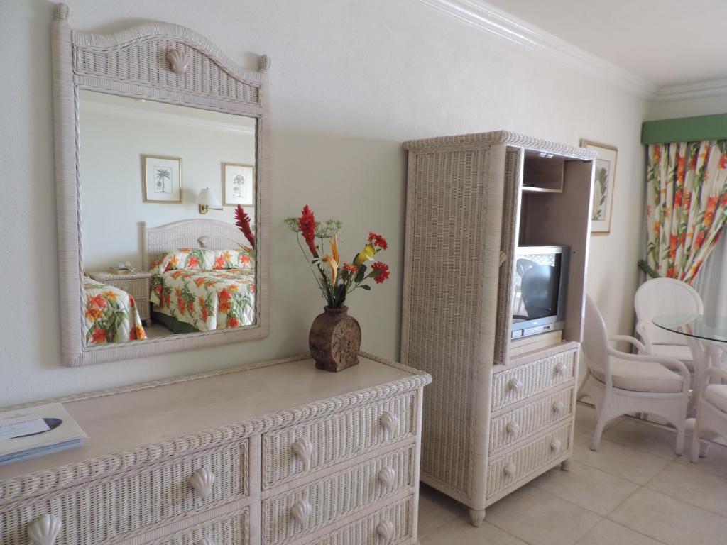 Coral Sands Beach Resort photo 4