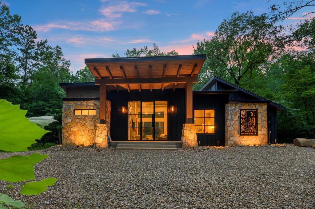 NEW Designer Dream Home - Top Rated with Hot Tub