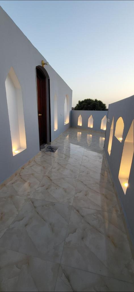 Mountain kingdom house photo 2