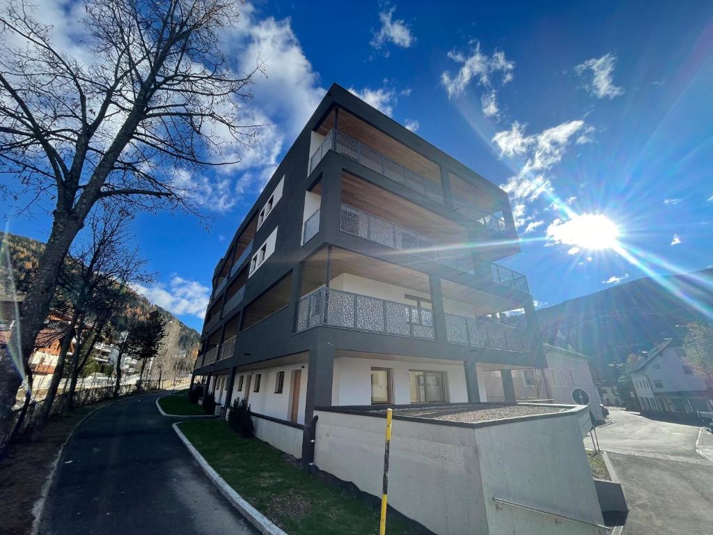 Luxury Penthouse - Between Kronplatz, 3 Peaks Dolomites and Lake Prags photo 4