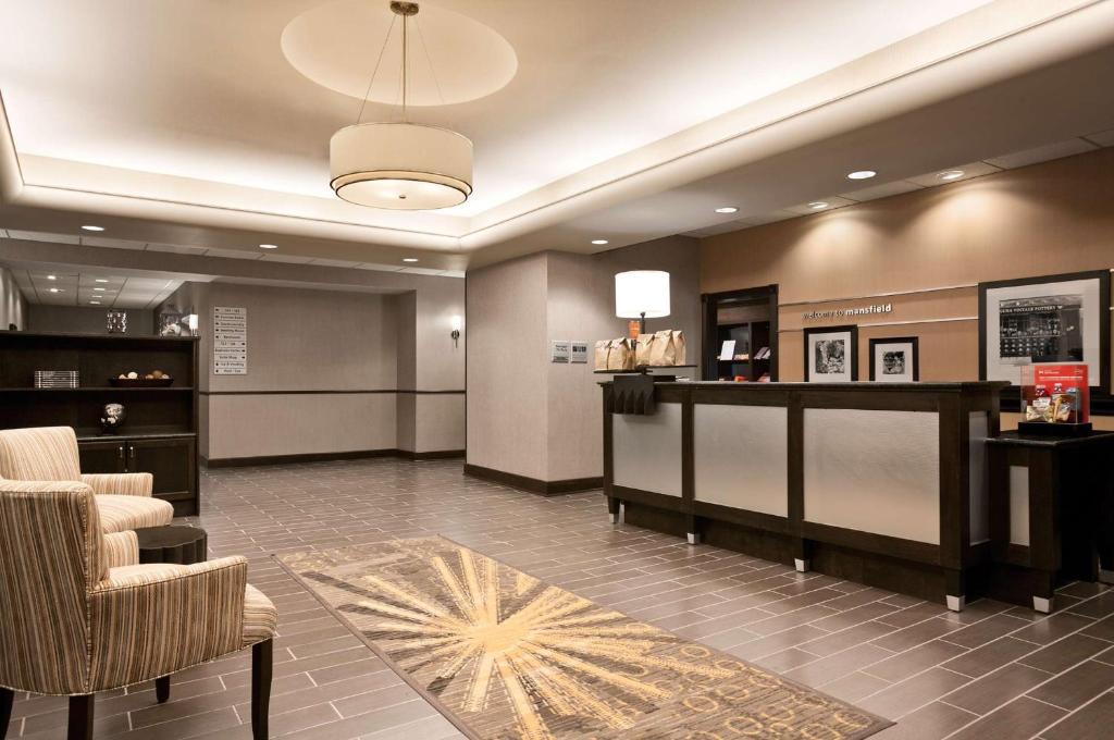 Hampton Inn & Suites Mansfield image