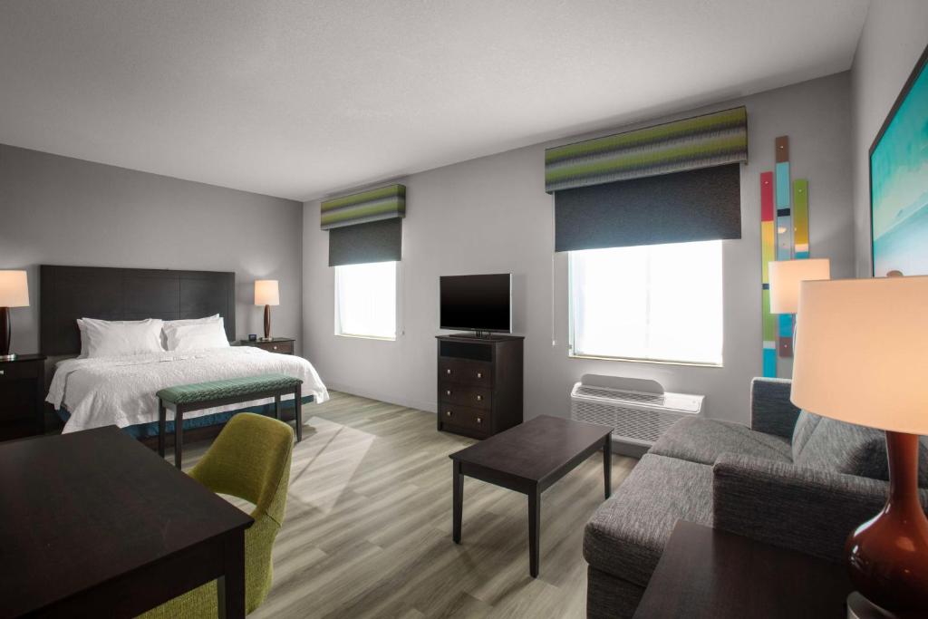 Hampton Inn & Suites Homestead Miami South image