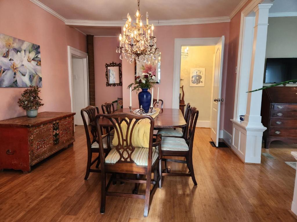Stone Carriage House photo 4
