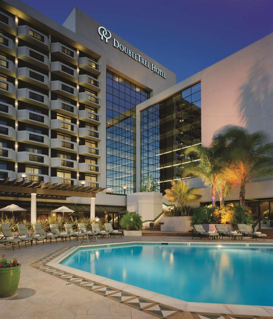 DoubleTree by Hilton San Jose image