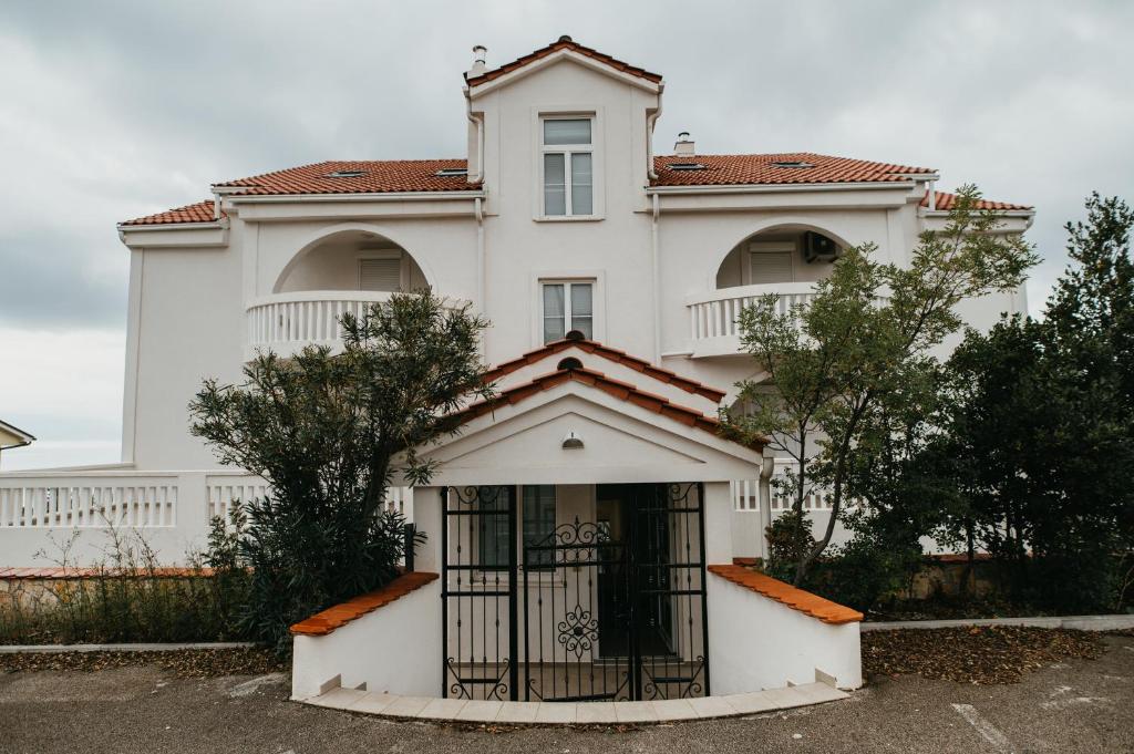 Villa Bellevue photo 1