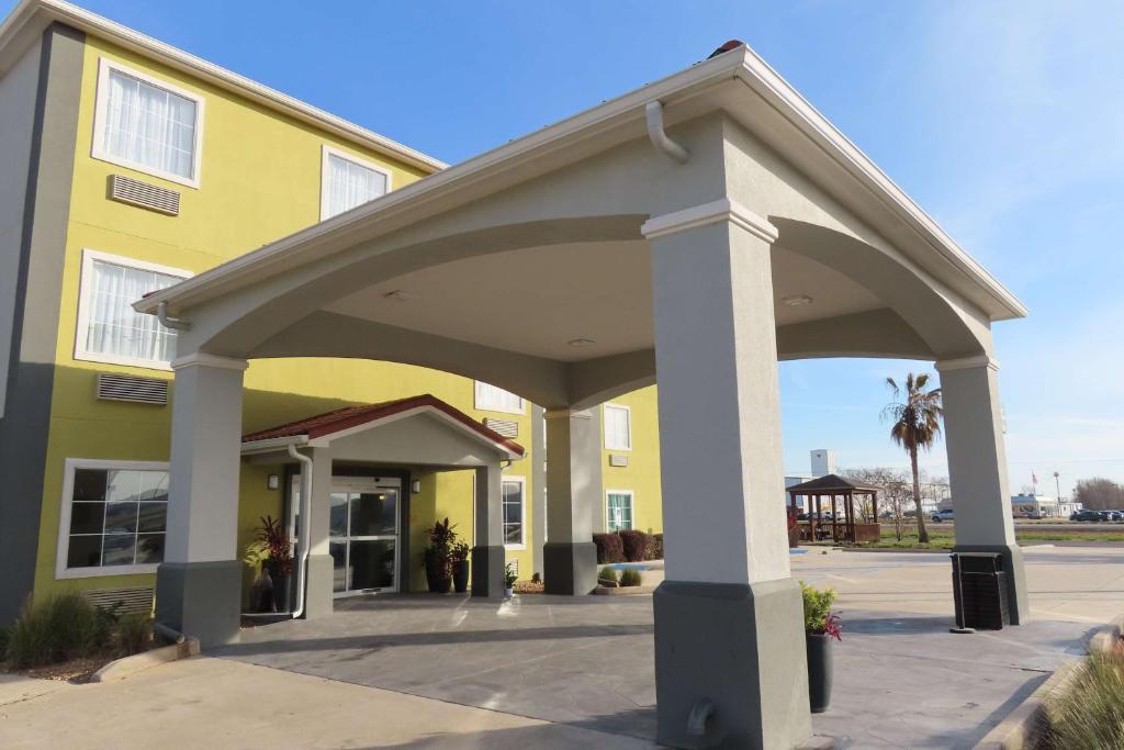 Best Western Heritage Inn & Suites image