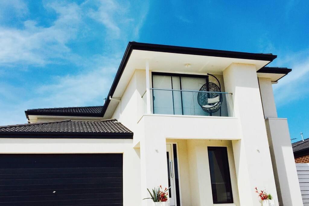 Luxury Entire Home for up to 16 People photo 3